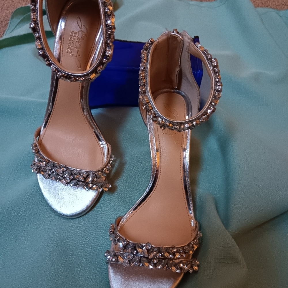 Badgley Mischka Silver Women's Heels